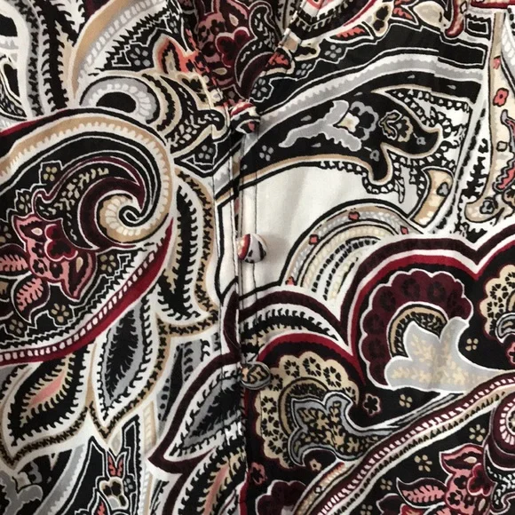 ✅White House Black Market Blouse - Picture 7 of 9